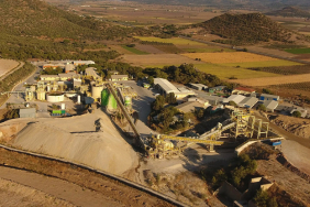 ingiltere-den-akin-ipek-e-235-bin-sterlinlik-yargilama-gideri-faturasi-1772111299