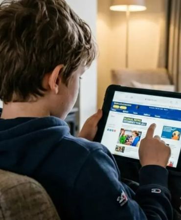 instagram-genclerin-hassas-aramalarini-ebeveynlere-bildirecek-1772196737