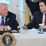 trump-a-iran-a-yonelik-askeri-secenekler-konusunda-bilgi-verildi-1772173865