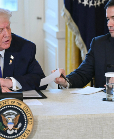 trump-a-iran-a-yonelik-askeri-secenekler-konusunda-bilgi-verildi-1772173865