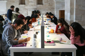 universite-egitimi-yarida-kalanlar-icin-ogrenci-affi-hazirligi-basladi-1772103006