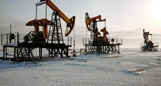 AB, Rus petrolüne tavan fiyat uygulamasını sürdürecek