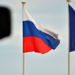 ab-rusya-dan-petrol-ithalati-yasagini-erteledi-1774363207