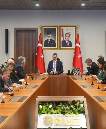 bakan-ciftci-den-goc-aciklamasi-endise-edilecek-bir-yogunluk-yok-1772635039