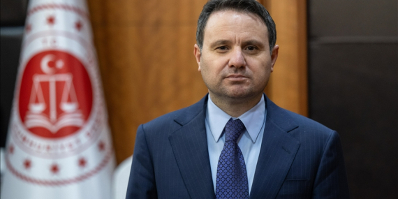 Bakan Gürlek: İmamoğlu’nun başkanlığı bizim için önemsiz