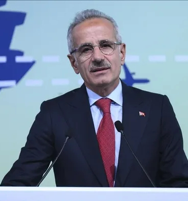 bakan-uraloglu-9-ulkeye-yonelik-ucus-iptali-kararini-duyurdu-1772453695