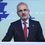 bakan-uraloglu-ndan-hurmuz-deki-turk-gemilerine-iliskin-aciklama-1773220008