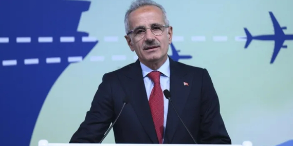 Bakan Uraloğlu’ndan Hürmüz’deki Türk gemileri açıklaması