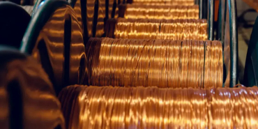 bakir-fiyatlarinda-uc-haftalik-kaybin-ardindan-toparlanma-cabasi-1774419872