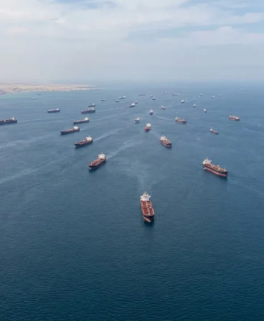 basra-korfezi-nde-20-bin-denizci-mahsur-kaldi-1773840224