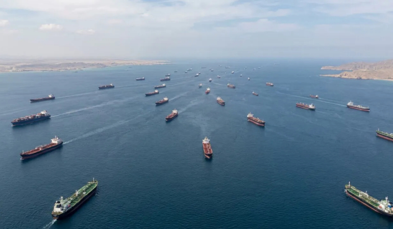 basra-korfezi-nde-20-bin-denizci-mahsur-kaldi-1773840224