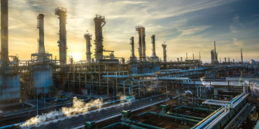 birlesik-arap-emirlikleri-nde-ruwais-rafinerisi-operasyonlarini-durdurdu-1773147040