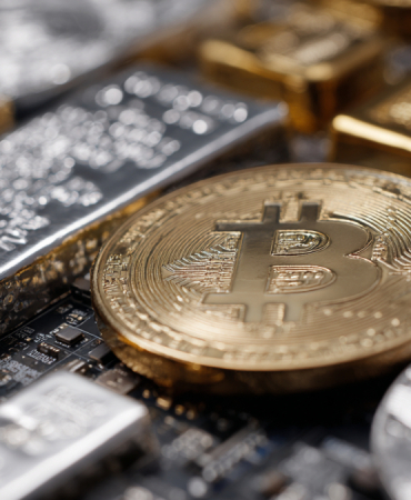 bitcoin-70-bin-dolarin-uzerine-yukseldi-1772689973