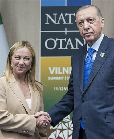 cumhurbaskani-erdogan-italya-basbakani-meloni-ile-gorustu-1772797982