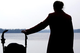 dogum-izni-rapor-parasinda-isci-memur-makasi-1772779360