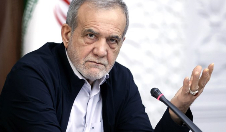 donald-trump-iran-cumhurbaskani-pezeshkian-in-ozrunu-teslimiyet-olarak-niteledi-1772893062