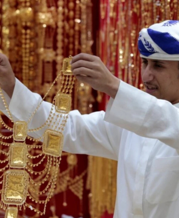 dubai-de-stok-birikti-tuccarlar-altini-elden-cikarmak-icin-zararina-satisa-basladi-1772805239