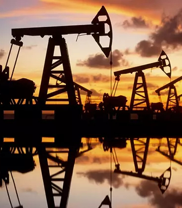 enerji-krizi-derinlesiyor-petrol-yeniden-100-dolara-ulasti-1773295116