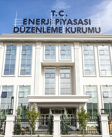 epdk-duyurdu-turkiye-zorunlu-petrol-stoklarini-piyasaya-aciyor-1773326258