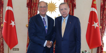 erdogan-blackrock-ceo-su-larry-fink-ile-gorustu-1774687648