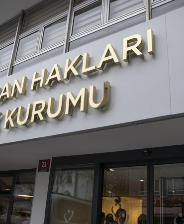 erkek-musterileri-damsiz-almayan-isletmeye-256-bin-lira-ceza-1773144636