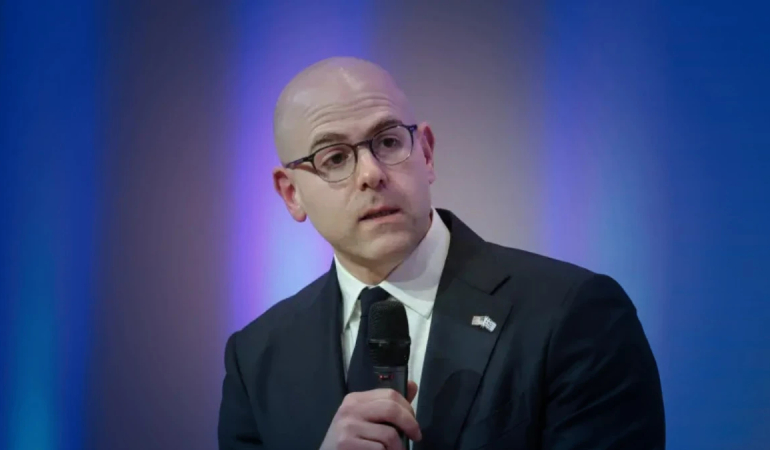 fed-guvernoru-miran-faiz-indirimlerine-devam-edilmeli-1772635689