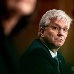 fed-uyesi-waller-akaryakit-fiyatlari-kalici-enflasyon-yaratmaz-1772803863