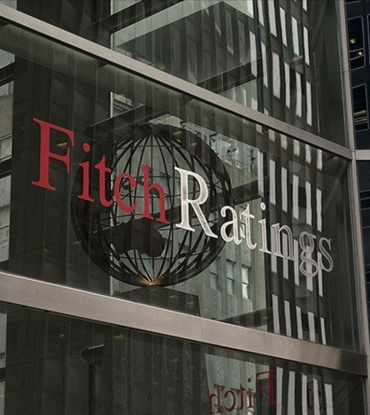 fitch-uyardi-kuresel-ekonomi-500-milyar-dolarlik-petrol-soku-riskiyle-karsi-karsiya-1773823946