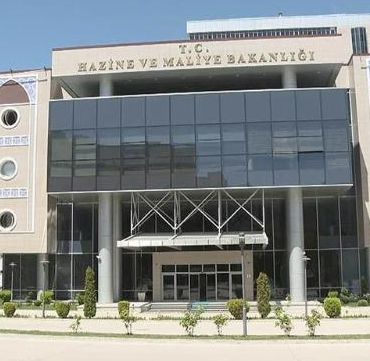 hazine-iki-tahvil-ihalesiyle-45-6-milyar-lira-borclandi-1773145071