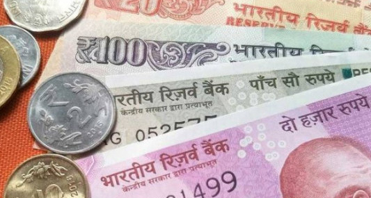 Hindistan rupisi rekor düşük seviyede: Merkez Bankası müdahale etti