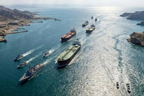 hurmuz-bogazi-nda-gemi-trafigi-durma-noktasina-geldi-1772778630