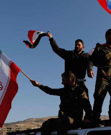 iran-in-azalan-etkisinden-sonra-sam-da-rota-degisikligi-arap-dunyasiyla-yeniden-yakinlasma-1772380050