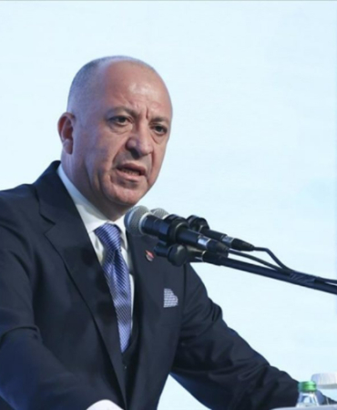 is-dunyasindan-buyume-uyarisi-sektorel-ayrisma-artiyor-1772449446