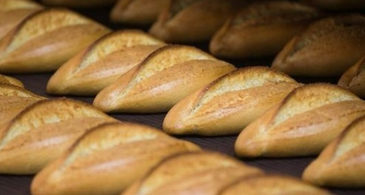 İzmir’de Ekmek Fiyatlarına Zam Yapıldı