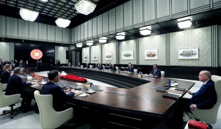 kabine-orta-dogu-da-savas-gundemiyle-toplaniyor-iste-masadaki-basliklar-1773037585