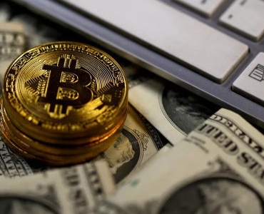 kripto-paralar-savasa-meydan-okuyor-bitcoin-yeniden-70-bin-dolar-sinirinda-1772611570