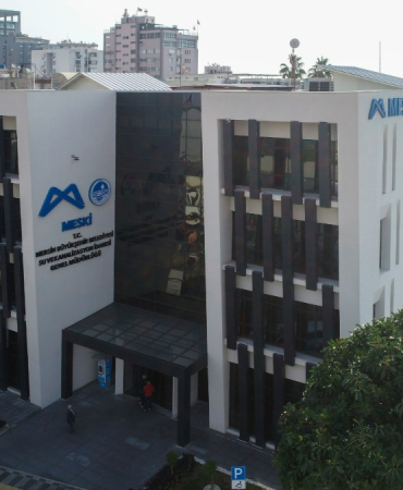 mersin-buyuksehir-belediyesi-ne-operasyon-duzenlendi-1773211182