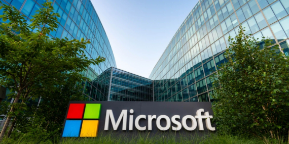 Microsoft, 2008’den beri en zorlu sürecinde