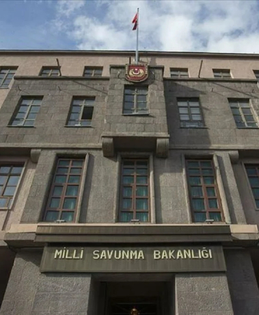 msb-acikladi-iran-dan-ateslenen-fuze-etkisiz-hale-getirildi-1773396371