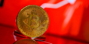 risk-istahi-baskilandi-bitcoin-yeniden-70-bin-dolar-sinirina-geriledi-1772803652