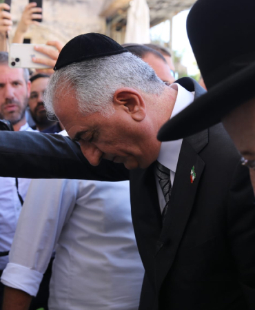 riza-pehlevi-nin-siyasi-donusu-ve-israil-ziyareti-tartisiliyor-1774089837