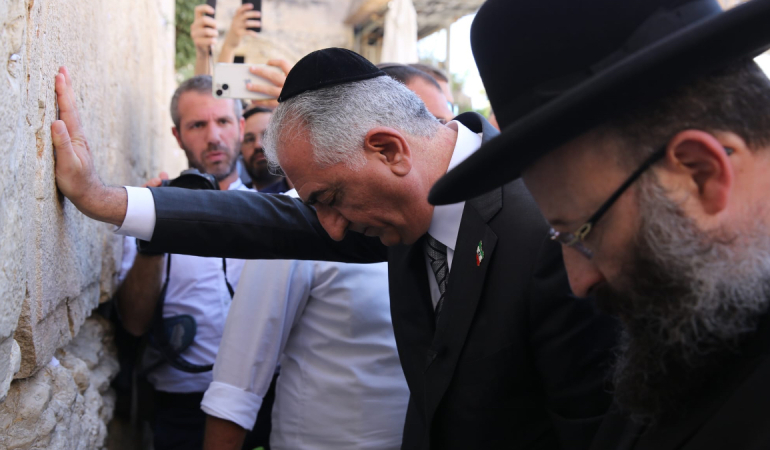 riza-pehlevi-nin-siyasi-donusu-ve-israil-ziyareti-tartisiliyor-1774089837