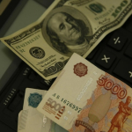 rusya-merkez-bankasi-nakit-doviz-cekim-kisitlamasini-uzatti-1772796043