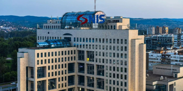 sirbistan-petrol-ihracatini-gecici-olarak-yasakladi-1773046966