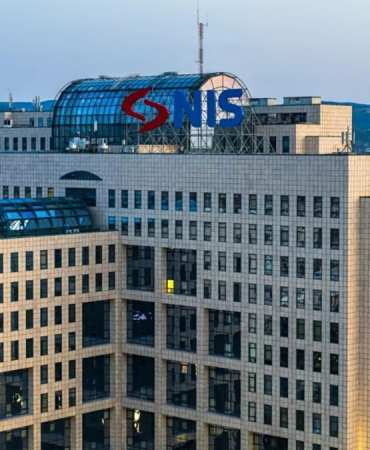 sirbistan-petrol-ihracatini-gecici-olarak-yasakladi-1773046966