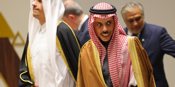 Suudi Arabistan, İranlı diplomatları sınır dışı ediyor