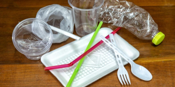 Tek kullanımlık plastik ürünler yasaklanıyor