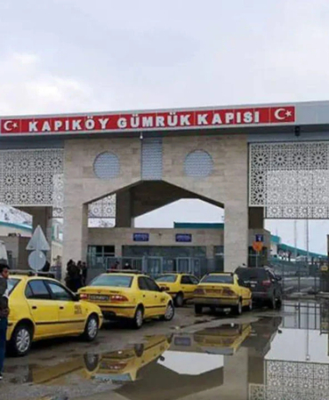 uc-gumruk-kapisinda-yolcu-gecisleri-karsilikli-durduruldu-1772429716