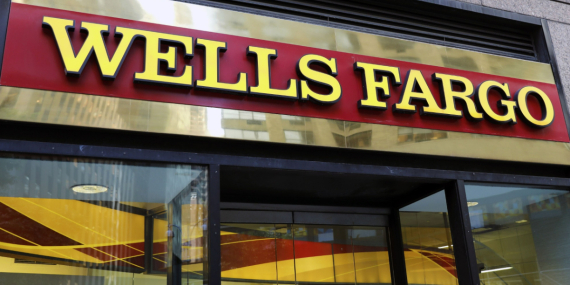 Wells Fargo, hava yolu şirketlerinin hedeflerini düşürdü