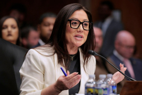 abd-calisma-bakani-chavez-deremer-istifa-etti-1776754348